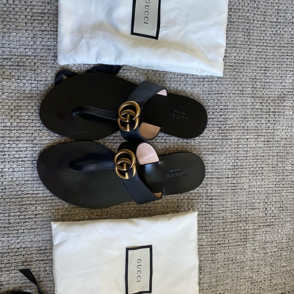 Authentic Gucci double G thong sandals - Picture 5 of 5